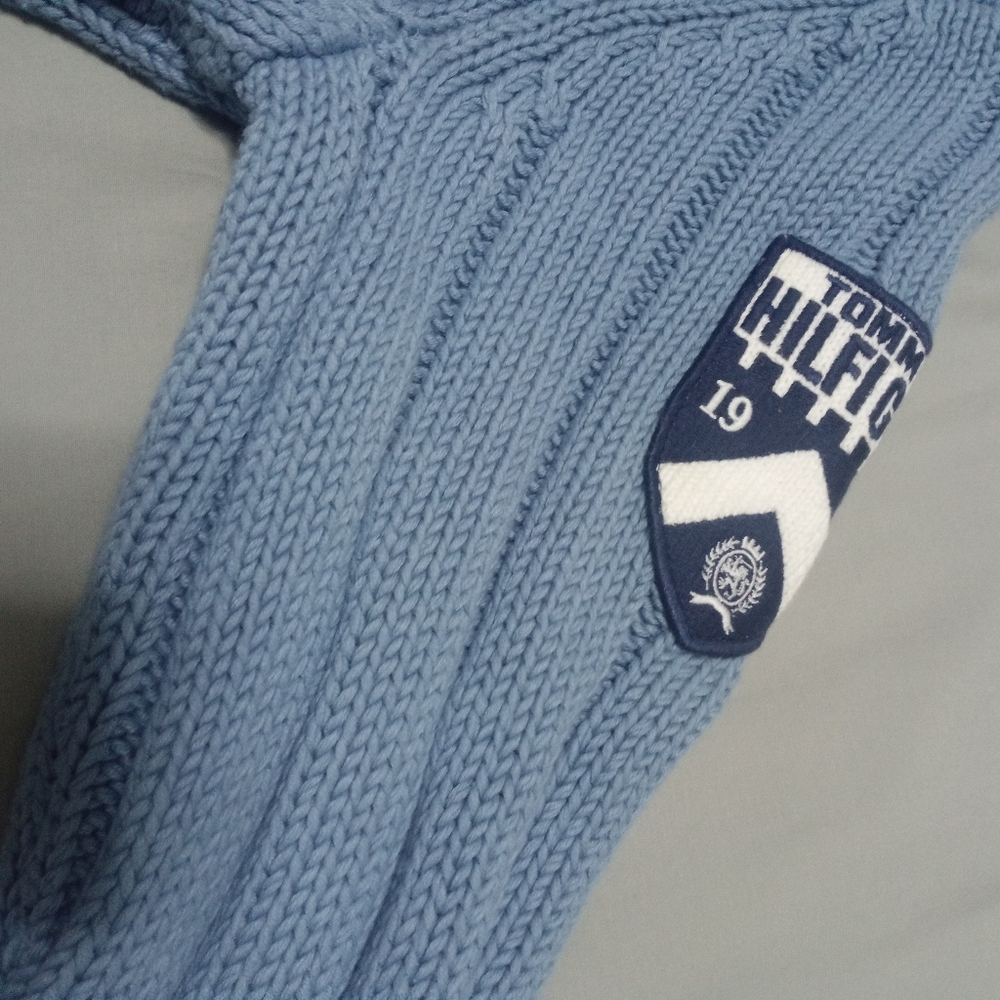 Men's Sweater - Picture 6 of 6